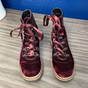 SAM EDELMAN PURPLE VELVET LACE UP BOOTS SIZE 6
